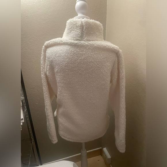 St. Johns Bay Women’s Sherpa Teddy Bear Pullover Top Mock Neck Small (P) White - Picture 2 of 8